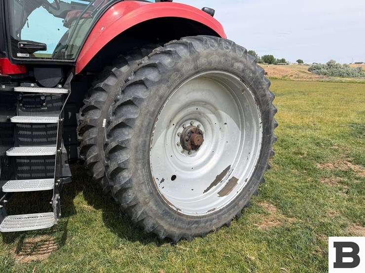 2014-case-ih-magnum-260-cvt-image-36
