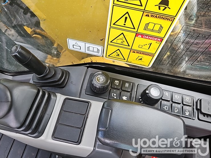 2023-caterpillar-310-image-34