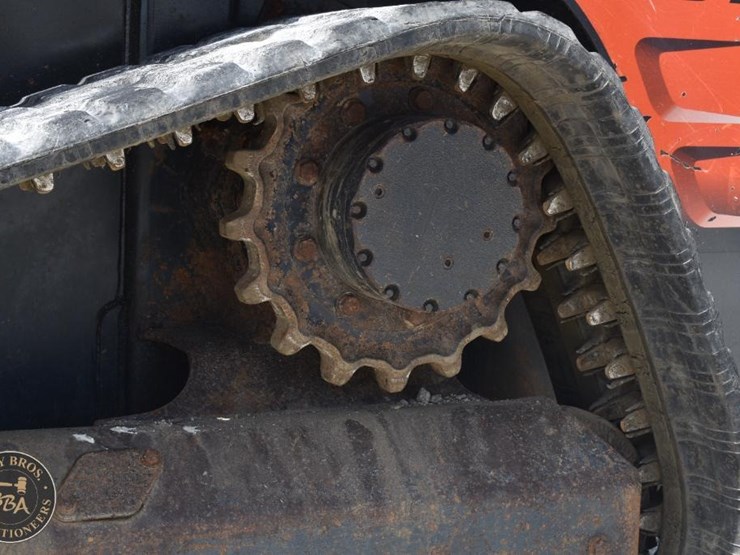 kubota-svl90-2-image-26