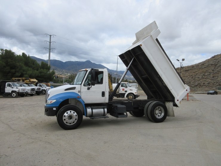 2012-international-durastar-4400-image-15