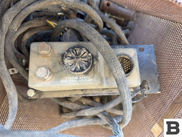 john-deere-200-image-2