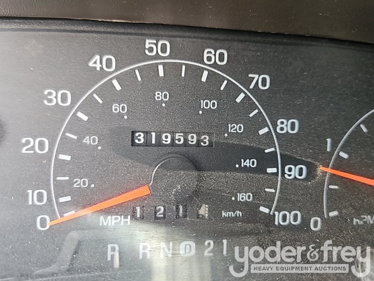 2000-ford-f450-image-27