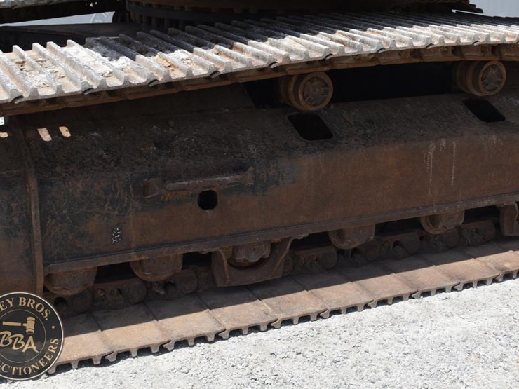 2019-caterpillar-336-image-30