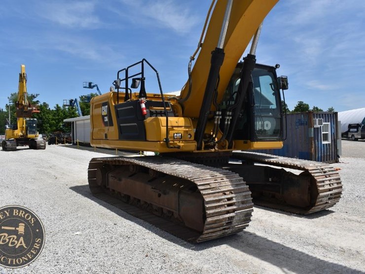 2019-caterpillar-336-image-11