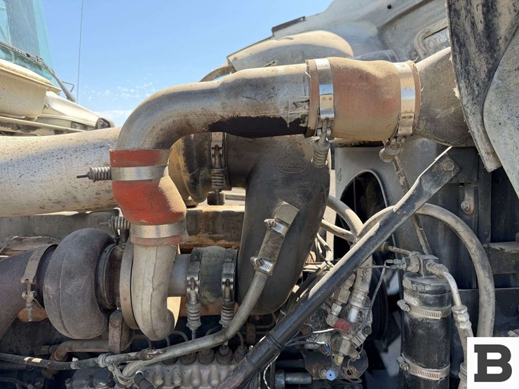 1990-mack-rd688s-image-51
