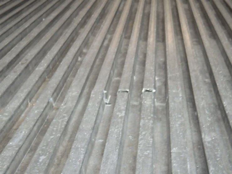 2010-utility-3000r-image-19