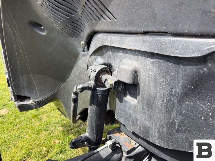 2014-case-ih-magnum-260-cvt-image-29