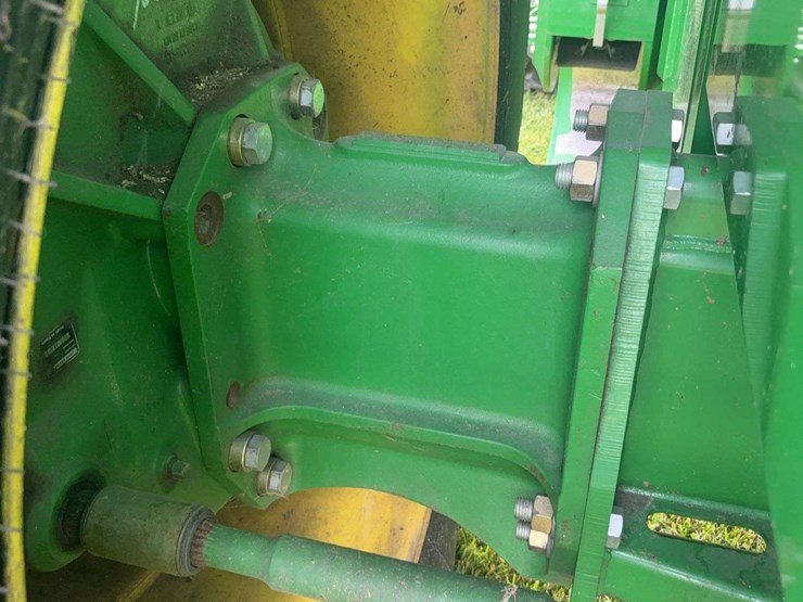 2013-john-deere-s670-image-28