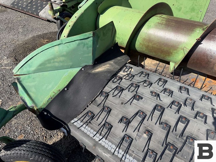 john-deere-212-image-10