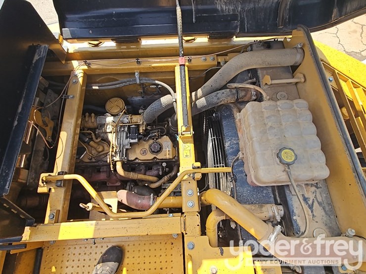 2018-caterpillar-335fl-image-23