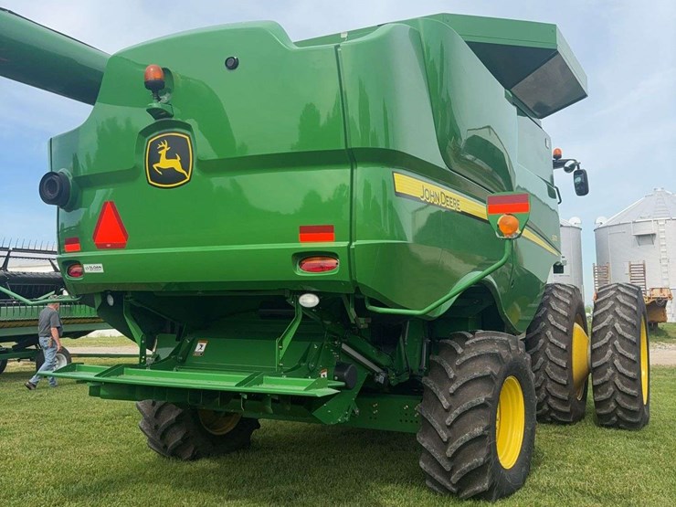 2013-john-deere-s670-image-15