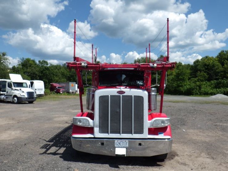 2015-peterbilt-389-image-2