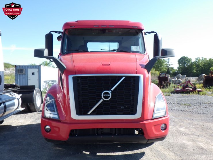 2021-volvo-vnr640-image-2