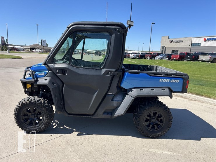 2021-can-am-defender-limited-cab-hd10-image-8