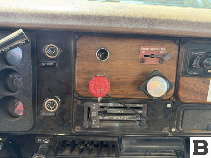 1987-international-s2500-image-62