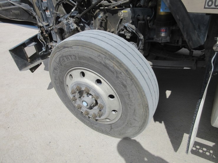 2015-kenworth-t800-image-24