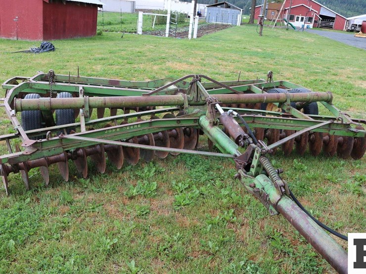 john-deere-14-image-18
