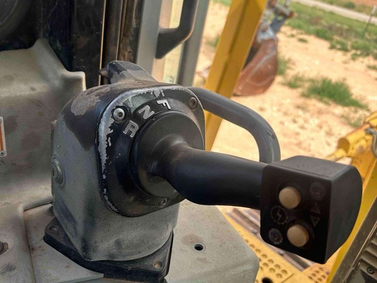 caterpillar-d6r-image-9