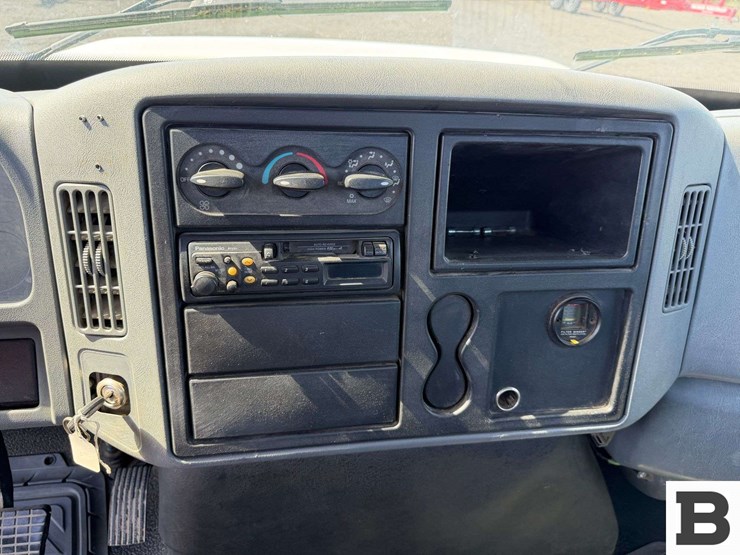 2006-international-durastar-4200-image-56
