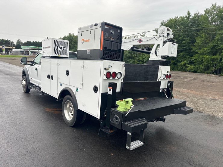 2017-ford-f550-xl-image-8