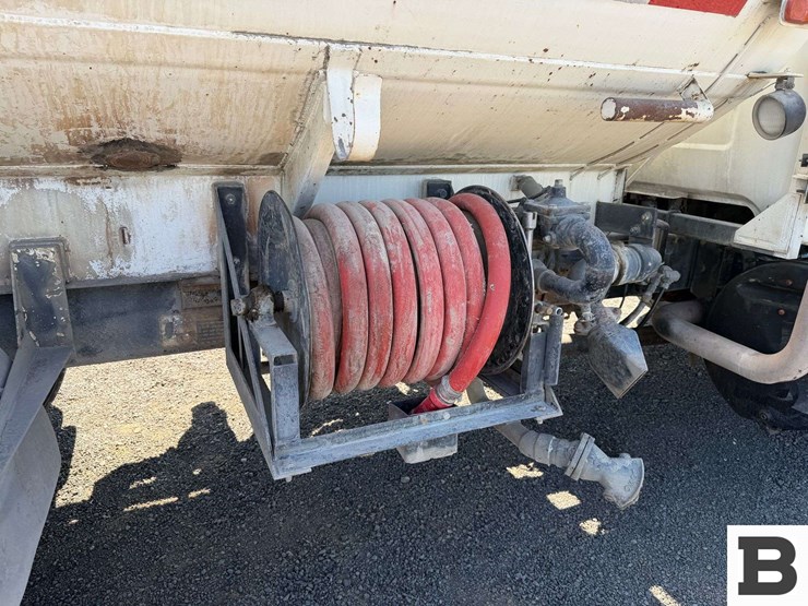 1990-mack-rd688s-image-38