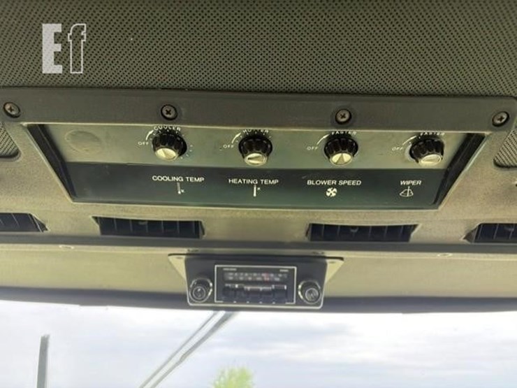 john-deere-2420-image-18