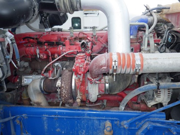 2012-peterbilt-367-image-25
