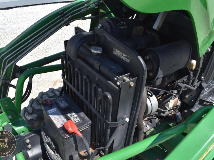 2007-john-deere-2320-image-39