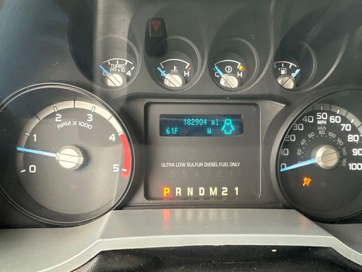 2016-ford-f550-xl-image-30