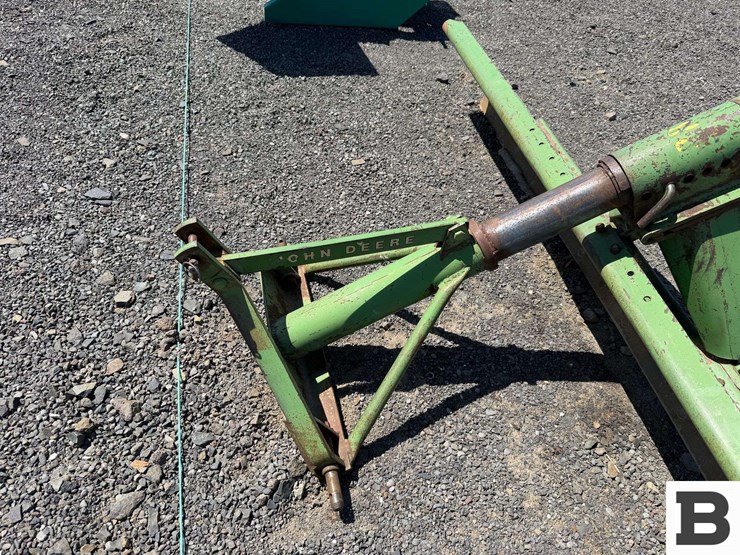 john-deere-8-image-7