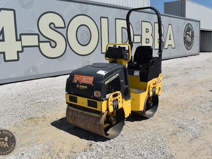 2017-bomag-bw900-50-image-2