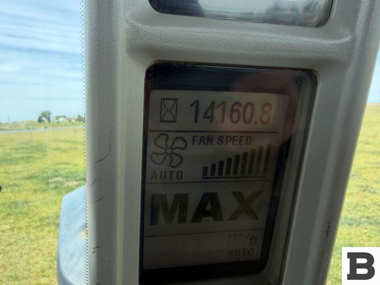 2014-case-ih-magnum-200-cvt-image-96