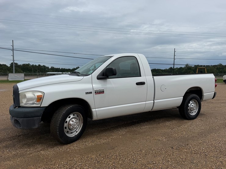 2009-dodge-ram-2500hd-image-1