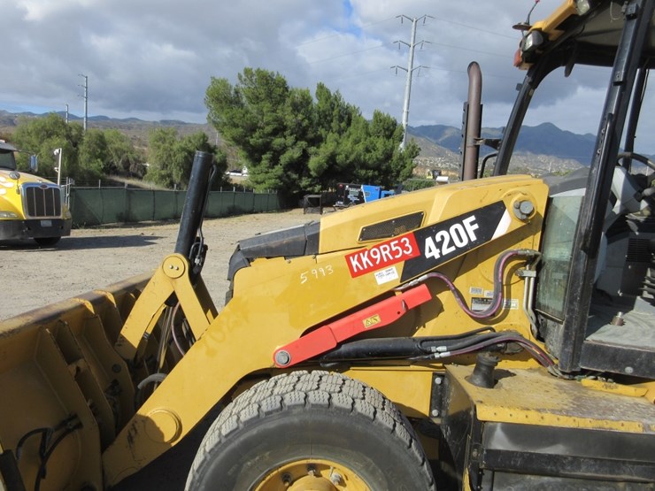 2013-caterpillar-420f-image-28