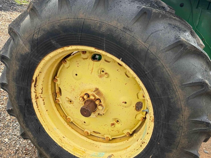 john-deere-4030-image-13