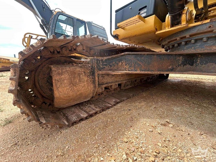2012-caterpillar-324e-image-14
