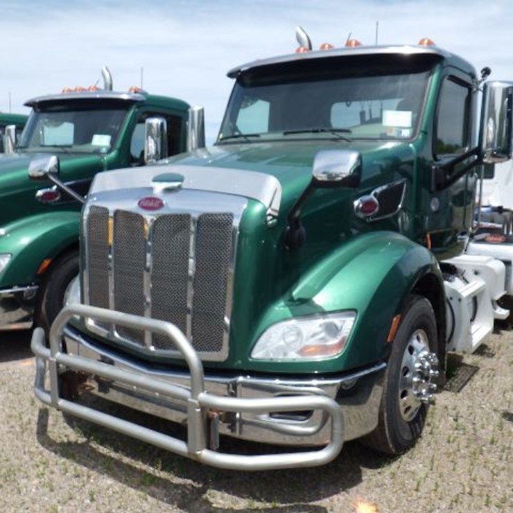 2020 PETERBILT 579