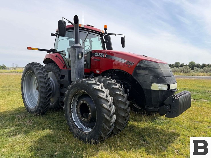 2017-case-ih-magnum-250-cvt-image-9