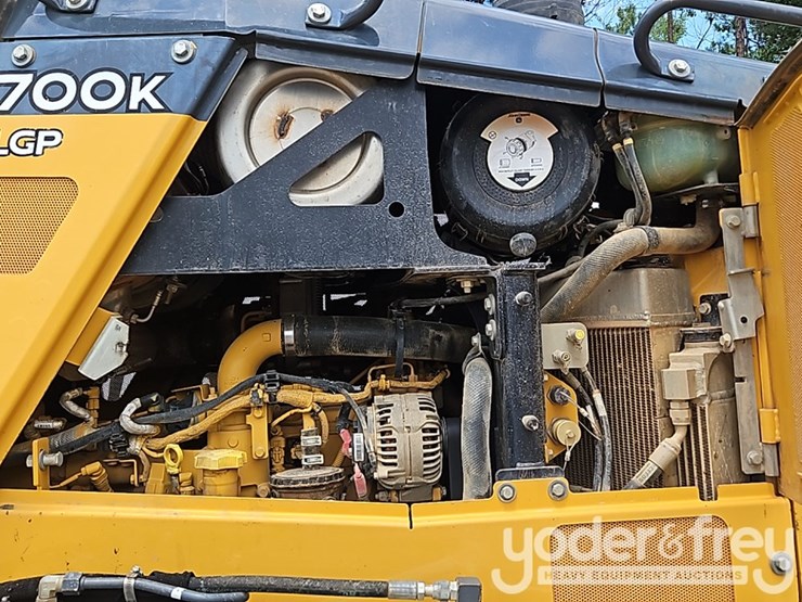 2019-deere-700k-image-23