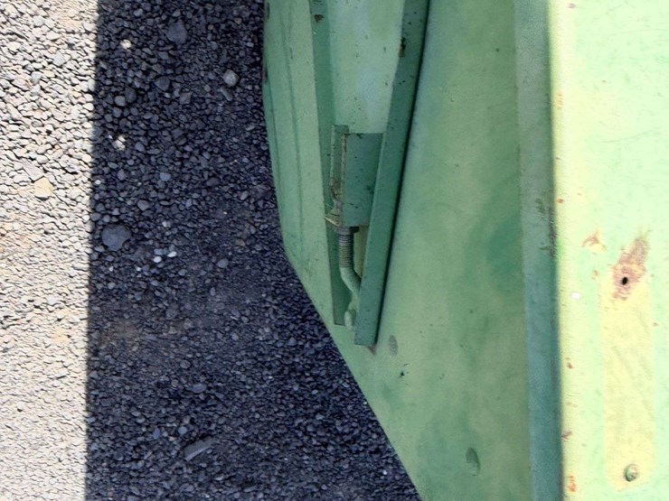 john-deere-212-image-21