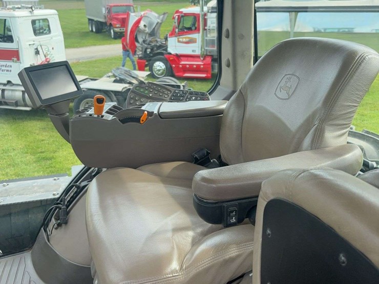 2013-john-deere-9510r-image-40