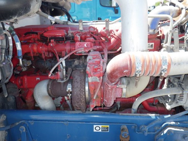 2013-peterbilt-367-image-22