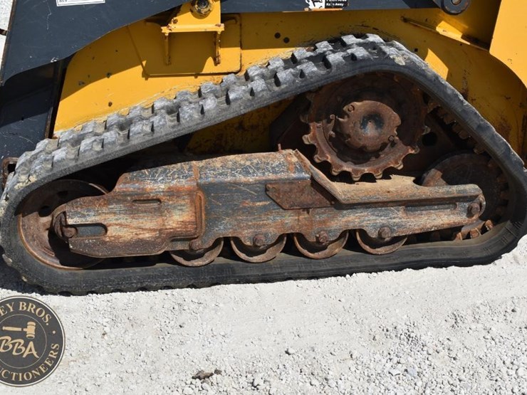 2019-deere-317g-42975-image-29