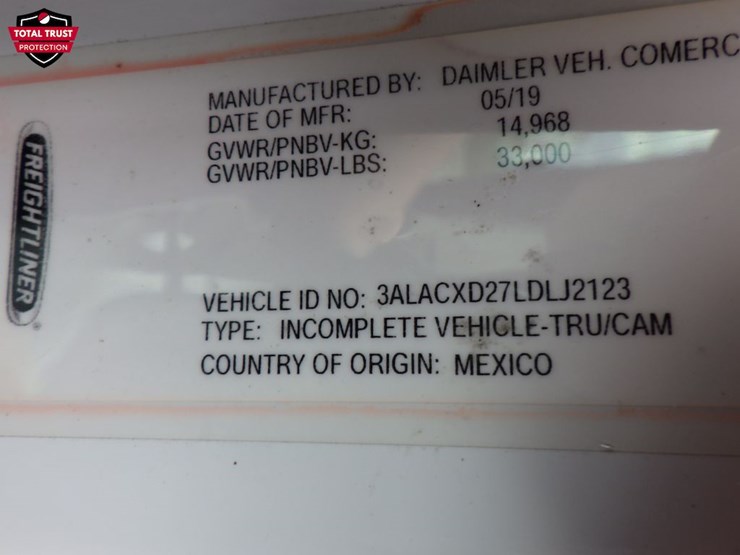 2020-freightliner-m2-106-image-14