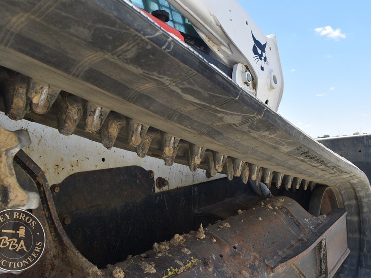 2020-bobcat-t650-image-31
