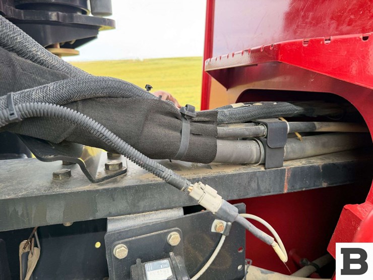 2015-case-ih-steiger-420-rowtrac-image-30