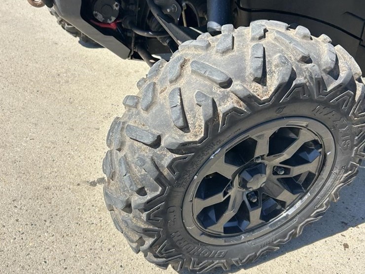 2021-can-am-defender-limited-cab-hd10-image-10