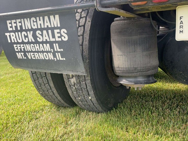 2003-international-durastar-4400-image-13