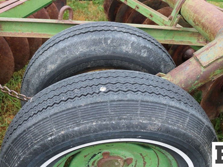 john-deere-14-image-9