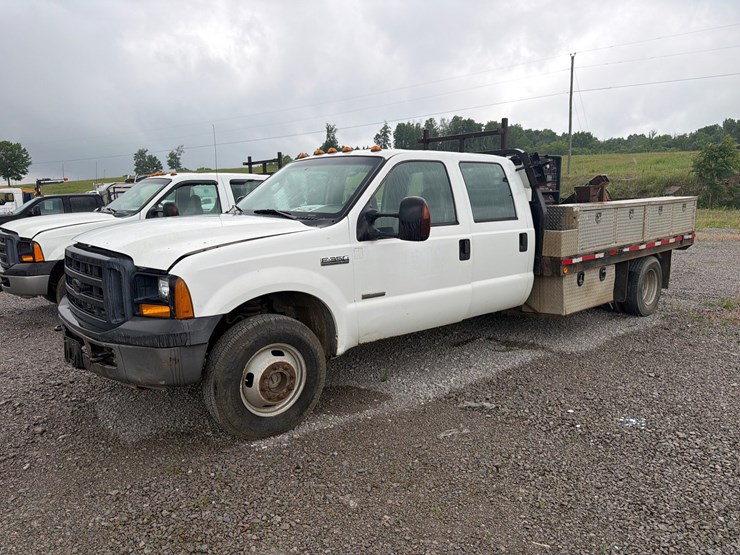 2006-ford-f350-image-1